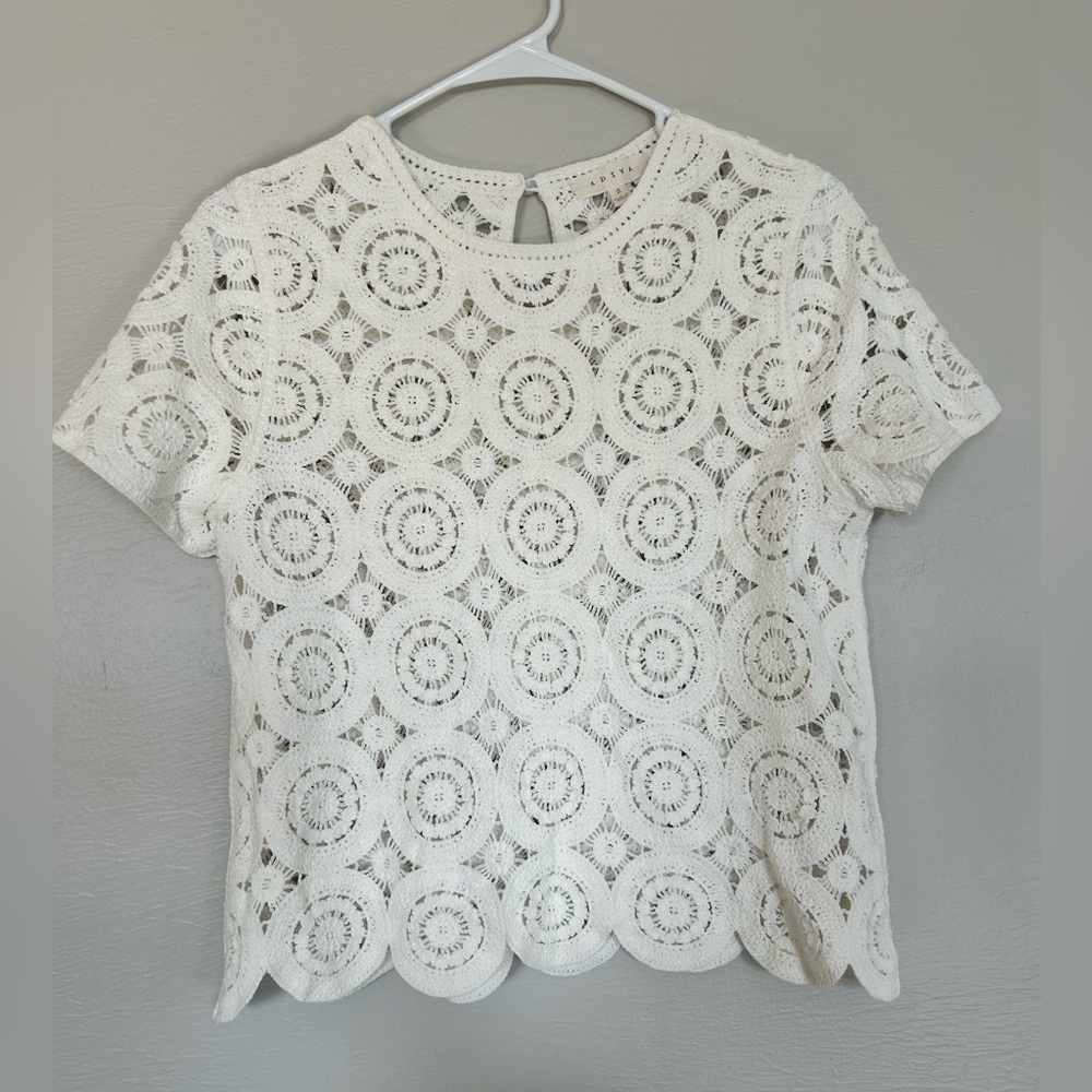 White crochet top size small